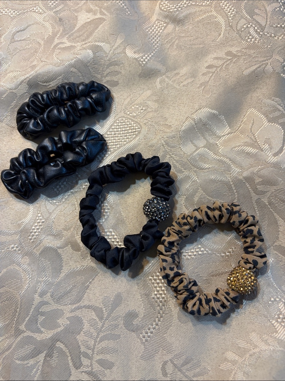 Leopard & Black Beaded Scrunchie Set — Fashion Hair Accessories